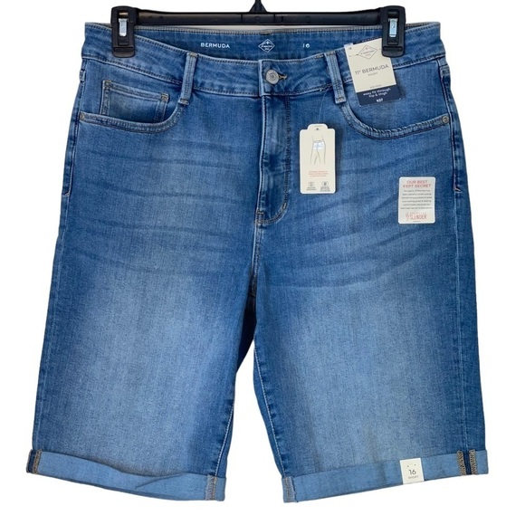 St. John's Bay Pants - NWT 11” Bermuda shorts by St. John’s Bay. Mid rise size 16